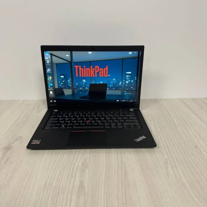 Ультрабук Lenovo ThinkPad P14s Gen 1 / 14" (1920x1080) IPS / AMD Ryzen 7 4750U (8 (16) ядер по 1.7 - 4.1 GHz) / 16 GB DDR4 / 512 GB SSD NVMe / AMD Radeon RX Vega 8 Graphics / WebCam б/в - зображення 2