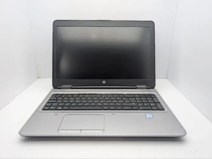 Ноутбук HP ProBook 650 G2 / 15.6" (1920x1080) IPS / Intel Core i3-6100U (2 (4) ядра по 2.3 GHz) / 8 GB DDR4 / 240 GB SSD / Intel HD Graphics 520 / WebCam / DVD-ROM б/в - зображення 3