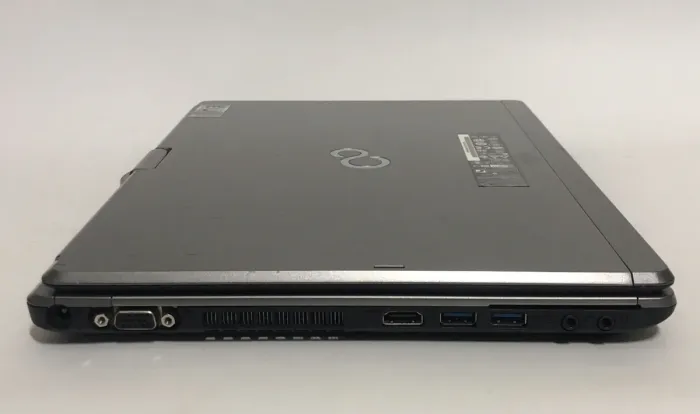 Ноутбук-трансформер Б-клас Fujitsu LifeBook T902 / 13.3" (1600x900) IPS / Intel Core i5-3320M (2 (4) ядра по 2.6 - 3.3 GHz) / 8 GB DDR3 / 256 GB SSD / Intel HD Graphics 4000 / WebCam б/в - зображення 4