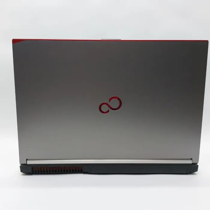 Мобільна робоча станція Fujitsu Celsius H760 / 15.6" (1920x1080) IPS / Intel Core i5-6440HQ (4 ядра по 2.6 - 3.5 GHz) / 32 GB DDR4 / 512 GB SSD / nVidia Quadro M600M, 2 GB GDDR5, 128-bit / WebCam / Win 11 Pro б/в - зображення 7
