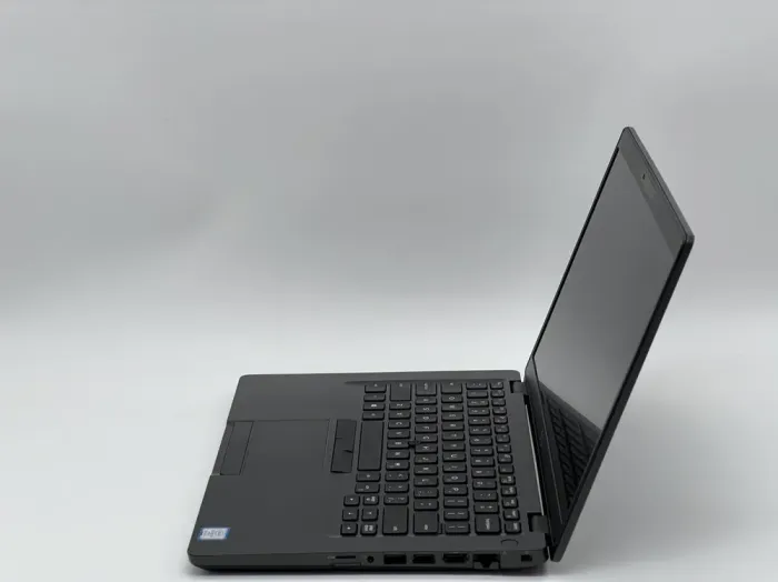 Ультрабук Dell Latitude 5401 / 14" (1920x1080) IPS / Intel Core i7-9850H (6 (12) ядер по 2.6 - 4.6 GHz) / 16 GB DDR4 / 480 GB SSD / Intel UHD Graphics 630 / WebCam б/в - зображення 4