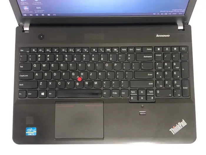 Ноутбук Б-клас Lenovo ThinkPad E531 / 15.6'' (1366x768) TN / Intel Core i5-3230M (2 (4) ядра по 2.6 - 3.2 GHz) / 4 GB DDR3 / 320 GB HDD / Intel HD Graphics 4000 / WebCam / DVD-ROM б/в - зображення 8