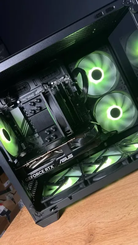 Збірка на замовлення: ігровий ПК AeroCool Dryft Mini Tower / AMD Ryzen 5 7500F (6 (12) ядер по 3,7 - 5,0 ГГц) / 32 ГБ DDR5 / 1000 ГБ SSD M.2 / nVidia GeForce RTX 5060, 8 ГБ GDDR7, 128-bit / 650 Вт - зображення 5