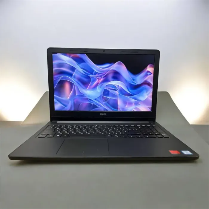 Ноутбук Б-клас Dell Vostro 15 3578 / 15.6" (1920х1080) TN / Intel Core i5-8250U (4 (8) ядра по 1.6 - 3.4 GHz) / 16 GB DDR4 / 240 GB SSD / AMD Radeon 520, 2 GB GDDR3, 64-bit / WebCam / Без Акб б/в - зображення 2