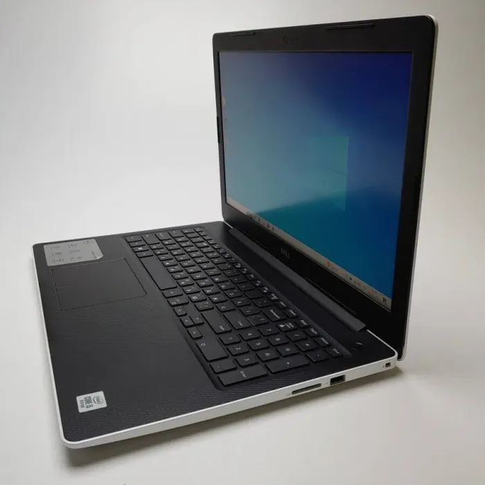 Ноутбук Dell Inspiron 3593 / 15.6" (1366x768) TN / Intel Core i5-1035G1 (4 (8) ядра по 1-3.6 GHz) / 8 GB DDR4 / 240 GB SSD / Intel UHD Graphics / WebCam / Win 10 Home б/в - зображення 5