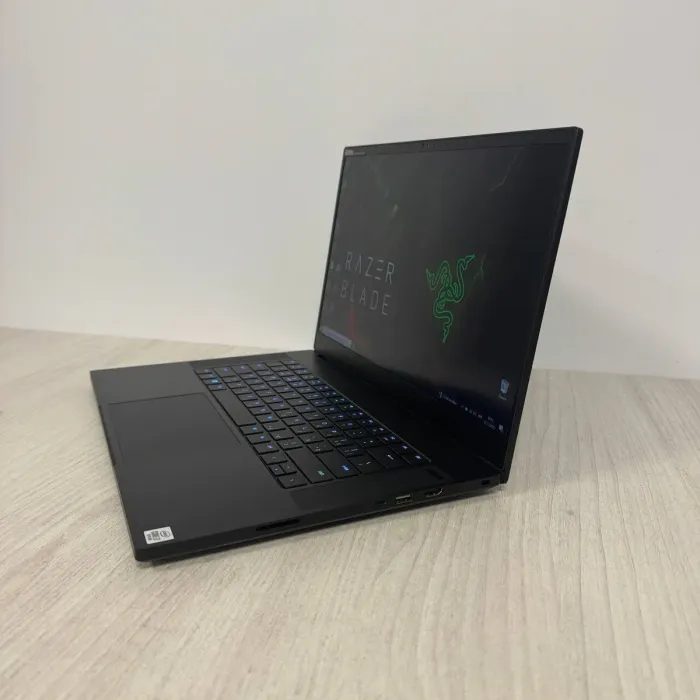 Ігровий ноутбук Razer Blade 15 RZ09-0330 / 15,6" (1920x1080) IPS / Intel Core i7-10875H (8 (16) ядер по 2,3 - 5,1 ГГц) / 16 ГБ DDR4 / 512 ГБ SSD NVMe / nVidia GeForce RTX 2070 Max-Q, 8 ГБ GDDR6, 256-біт / Веб-камера б/в - зображення 7