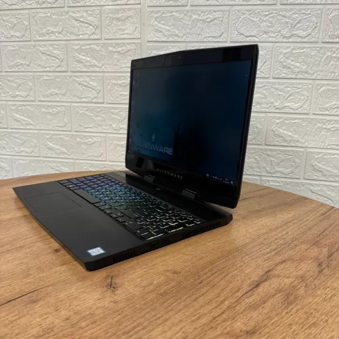 Ігровий ноутбук Б-клас Dell Alienware m15 / 15.6" (1920x1080) IPS / Intel Core i7-8750H (6 (12) ядер по 2.2 - 4.1 GHz) / 32 GB DDR4 / 512 GB SSD / nVidia GeForce RTX 2060, 6 GB GDDR6, 192-bit / WebCam б/в - зображення 5
