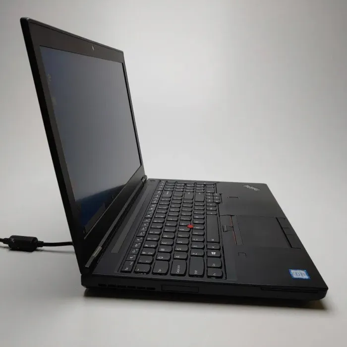 Робоча станція Lenovo ThinkPad P50 / 15.6" IPS / Core i7-6700HQ (4(8) ядра по 2.6-3.5GHz) / 16GB DDR4 / 240GB SSD / Quadro M1000M, 2GB / WebCam /Win 10 Pro б/в - зображення 3