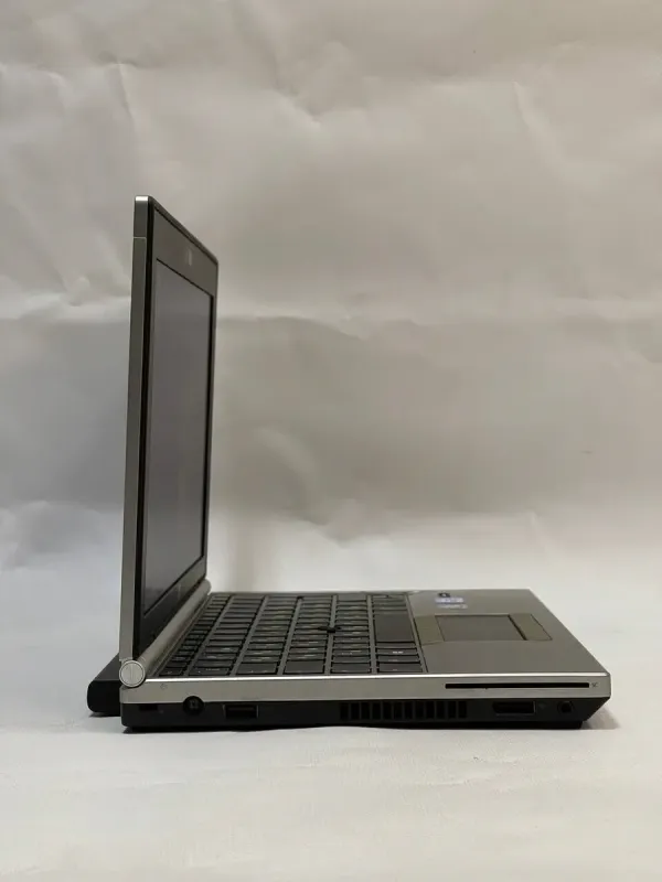 Нетбук HP EliteBook 2170p / 11.6" (1366x768) TN / Intel Core i5-3437U (2 (4) ядра по 1.9 - 2.9 GHz) / 8 GB DDR3 / 500 GB HDD / Intel HD Graphics 4000 / WebCam / Windows 10 Pro б/в - зображення 5