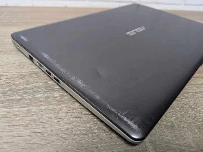 Ноутбук Б-клас Asus K551L / 15.6" (1366x768) TN / Intel Core i5-4200U (2 (4) ядра по 1.6 - 2.6 GHz) / 12 GB DDR3 / 128 GB SSD / nVidia GeForce GT 740M, 2 GB GDDR3, 64-bit / WebCam б/в - зображення 3