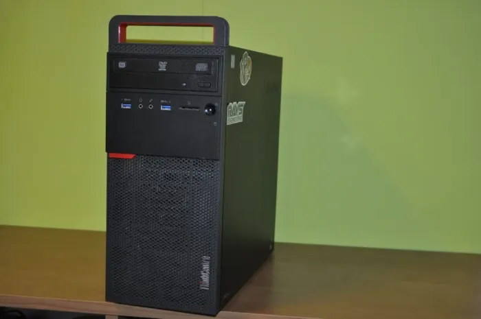 Комп'ютер Lenovo ThinkCentre M700 Tower / Intel Core i5-6400 (4 ядра по 3,7 - 3,3 ГГц) / 8 ГБ DDR4 / 120 ГБ SSD + 500 ГБ HDD / Intel HD Graphics 530 / DVD-ROM / Windows 11 Pro б/в - зображення 4