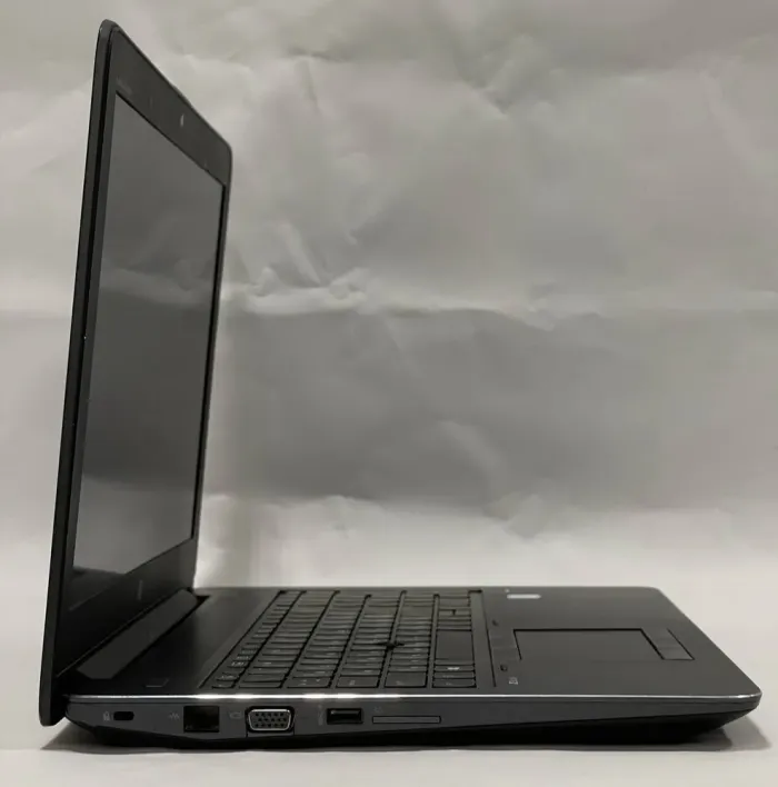 Мобільна робоча станція HP ZBook 15 G3 / 15.6" (1920x1080) TN / Intel Core i7-6820HQ (4 (8) ядра по 2.7 - 3.6 GHz) / 16 GB DDR4 / 256 GB SSD + 500 GB HDD / nVidia Quadro M2000M, 4 GB GDDR5, 128-bit / WebCam б/в - зображення 6