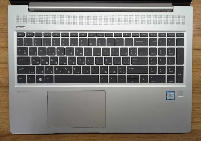 Ноутбук HP ProBook 450 G6 / 15.6" (1366x768) TN Touch / Intel Core i5-8265U (4 (8) ядра по 1.6 - 3.9 GHz) / 16 GB DDR4 / 480 GB SSD / Intel UHD Graphics / Fingerprint / WebCam / Windows 10 б/в - зображення 3