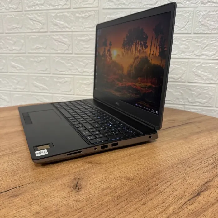 Мобільна робоча станція Б-клас Dell Precision 7550 / 15.6" (1920x1080) IPS / Intel Core i7-10850H (6 (12) ядер по 2.7 - 5.1 GHz) / 32 GB DDR4 / 1000 GB SSD / nVidia Quadro T2000, 4 GB GDDR5, 128-bit б/в - зображення 5