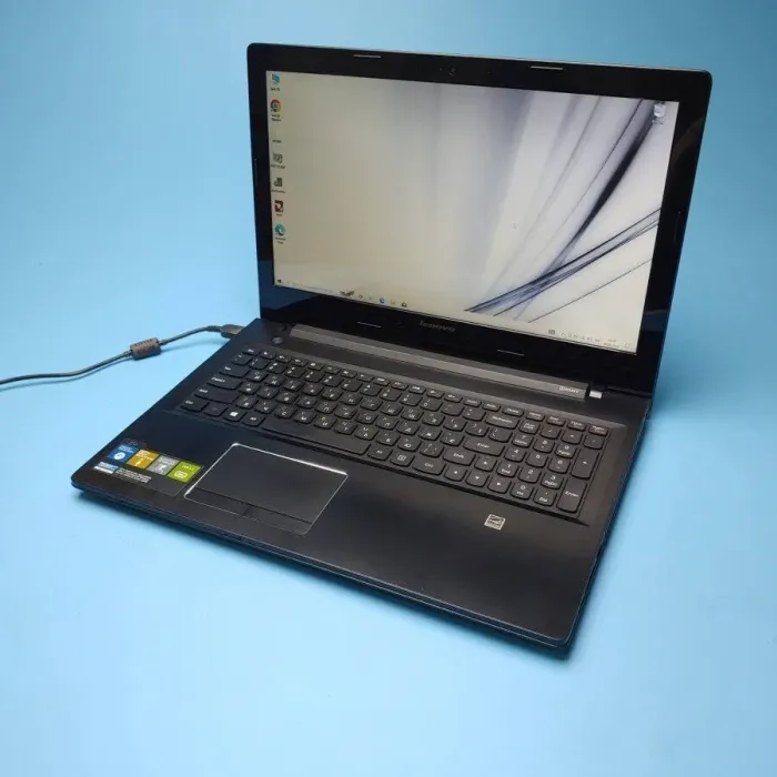 Ноутбук Б-клас Lenovo Z50-70 / 15.6" (1920x1080) TN / Intel Core i7-4510U (2 (4) ядра по 2.0 - 3.1 GHz) / 16 GB DDR3 / 240 GB SSD / Intel HD Graphics 4400 / WebCam / DVD-RW / Win 10 Home б/в - зображення 2