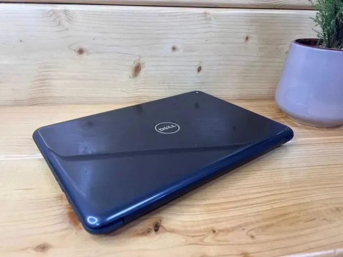 Ноутбук Dell Latitude 3380 / 13.3" (1366x768) TN / Intel Core i3-6006U (2 (4) ядра по 2.0 GHz) / 8 GB DDR4 / 128 GB SSD / Intel HD Graphics 520 / WebCam / HDMI / Windows 10 Pro  б/в - зображення 13