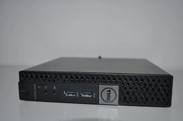 Неттоп Dell OptiPlex 3040 Micro USFF / Intel Core i5-6500T (4 ядра по 2.5 - 3.1 GHz) / 16 GB DDR3 / 1000 GB SSD / Intel HD Graphics 530 / Windows 11 Pro + Блок живлення б/в - зображення 3