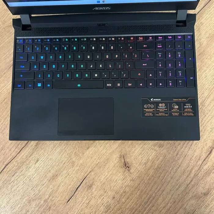 Ігровий ноутбук Б-клас Gigabyte Aorus 15P XD / 15.6" (1920x1080) IPS / Intel Core i7-11800H (8 (16) ядер по 2.3 - 4.6 GHz) / 32 GB DDR4 / 1000 GB SSD / nVidia GeForce RTX 3070, 8 GB GDDR6, 256-bit / WebCam б/в - зображення 7