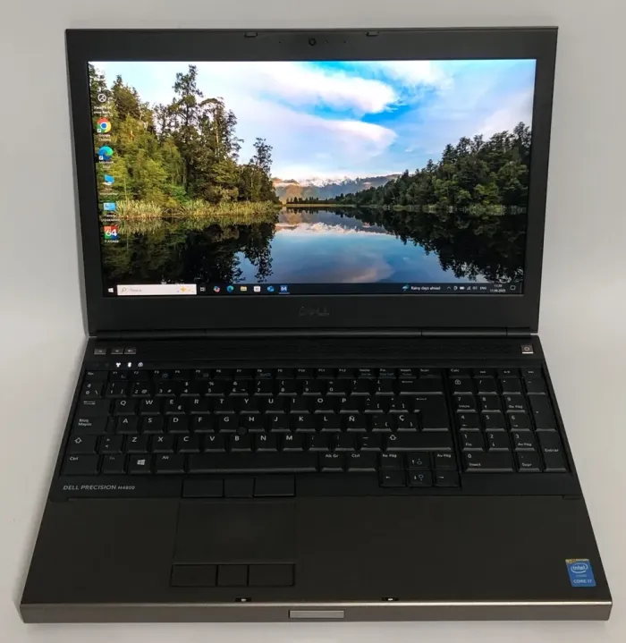 Мобільна робоча станція Б-клас Dell Precision M4800 / 15.6" (3840x2160) IPS / Intel Core i7-4810MQ (4 (8) ядра по 2.8 - 3.8 GHz) / 16 GB DDR3 / 256 GB SSD / nVidia Quadro K1100M, 2 GB GDDR5, 128-bit / WebCam / DVD-ROM б/в - зображення 2