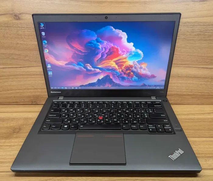 Ноутбук Lenovo ThinkPad T440s / 14" (1600x900) TN / Intel Core i5-4300U (2 (4) ядра по 1.9 - 2.9 GHz) / 8 GB DDR3 / 256 GB SSD / Intel HD Graphics 4400 / WebCam / Fingerprint / Windows 10 б/в - зображення 2