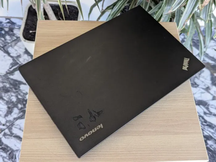 Ноутбук Б-клас Lenovo ThinkPad T440s / 14" (1600x900) TN / Intel Core i5-4300U (2 (4) ядра по 1.9 - 2.9 GHz) / 8 GB DDR3 / 128 GB SSD / Intel HD Graphics 4400 / WebCam б/в - зображення 3