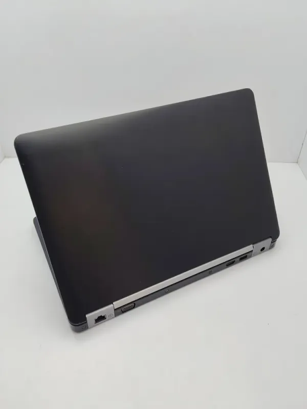 Нетбук Dell Latitude 12 E5270 / 12.5" (1366x768) TN / Intel Core i5-6300U (2 (4) ядра по 2.4 - 3.0 GHz) / 8 GB DDR4 / 120 GB SSD / Intel HD Graphics 520 / WebCam б/в - зображення 8