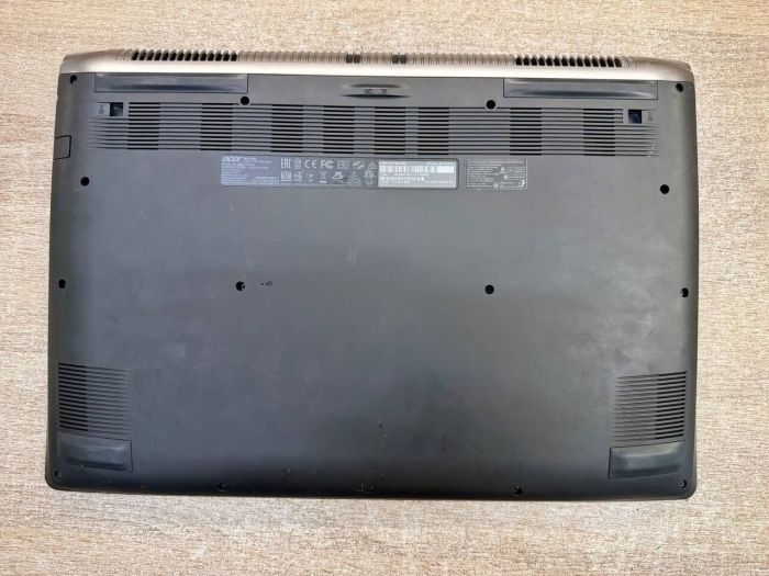 Ігровий ноутбук Acer Aspire V 17 Nitro Black Edition / 17,3" (1920x1080) IPS / Intel Core i7-7700HQ (4 (8) ядра по 2,8 - 3,8 ГГц) / 16 ГБ DDR4 / 240 ГБ SSD M.2 + 1000 ГБ SSD / nVidia GeForce GTX 1060, 6 ГБ GDDR5, 192-біт / Веб-камера / Windows 10 б/в - зображення 9