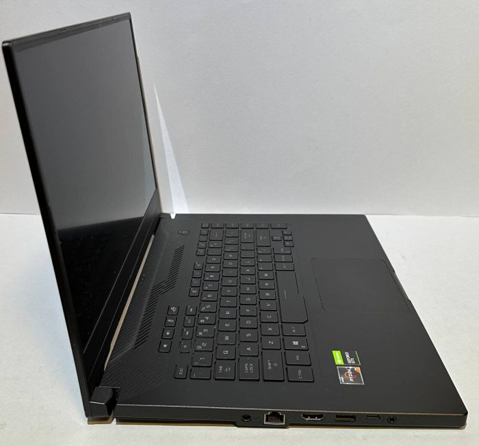 Ігровий ноутбук Б-класу Asus ROG Zephyrus GA502DU / 15,6" (1920x1080) IPS / AMD Ryzen 7 3750H (4 (8) ядра по 2,3 - 4,0 ГГц) / 16 ГБ DDR4 / 512 ГБ SSD / nVidia GeForce GTX 1660 Ti Max-Q, 6 ГБ GDDR6, 192-біт б/в - зображення 5