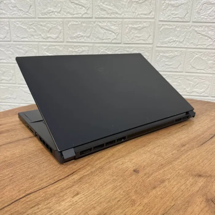 Мобільна робоча станція Б-клас MSI WS66 10TKT / 15.6" (1920x1080) IPS Touch / Intel Core i9-10980HK (8 (16) ядер по 2.4 - 5.3 GHz) / 16 GB DDR4 / 512 GB SSD NVMe / nVidia Quadro RTX 3000, 6 GB GDDR6, 192-bit / WebCam б/в - зображення 6