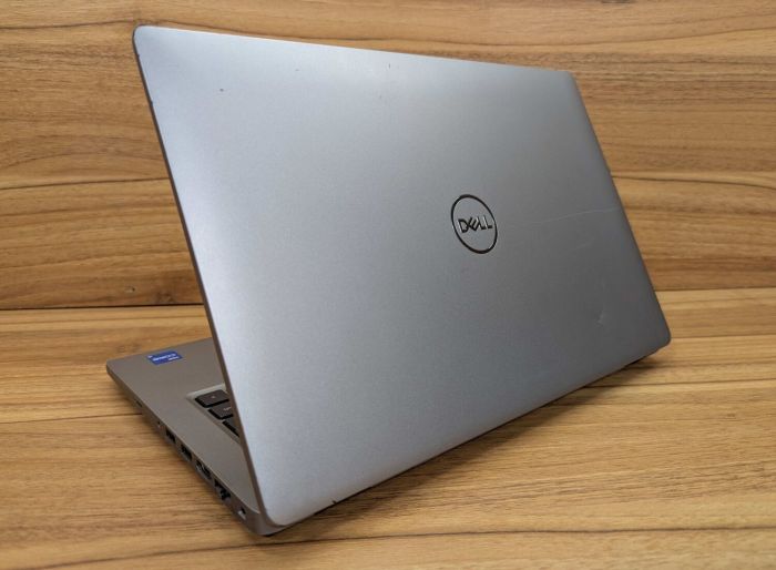 Ультрабук Б-клас Dell Latitude 5430 / 14" (1920x1080) IPS Touch / Intel Core i5-1235U (10 (12) ядер по 3.3 - 4.4 GHz) / 16 GB DDR4 / 480 GB SSD / Intel Iris Xe Graphics / WebCam / Windows 11 б/в - зображення 7