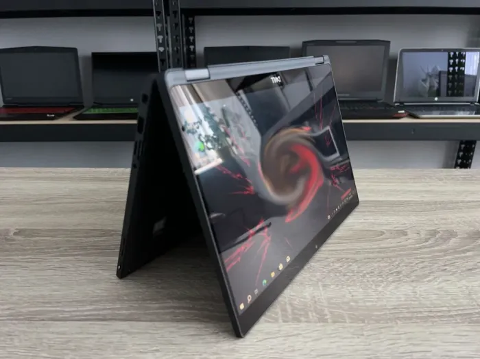 Ультрабук Б-клас Dell Latitude 7390 / 13.3" (1920x1080) TN / Intel Core i3-8130U (2 (4) ядра по 2.2 - 3.4 GHz) / 4 GB DDR3 / 512 GB SSD / Intel UHD Graphics 620 / WebCam / HDMI б/в - зображення 9