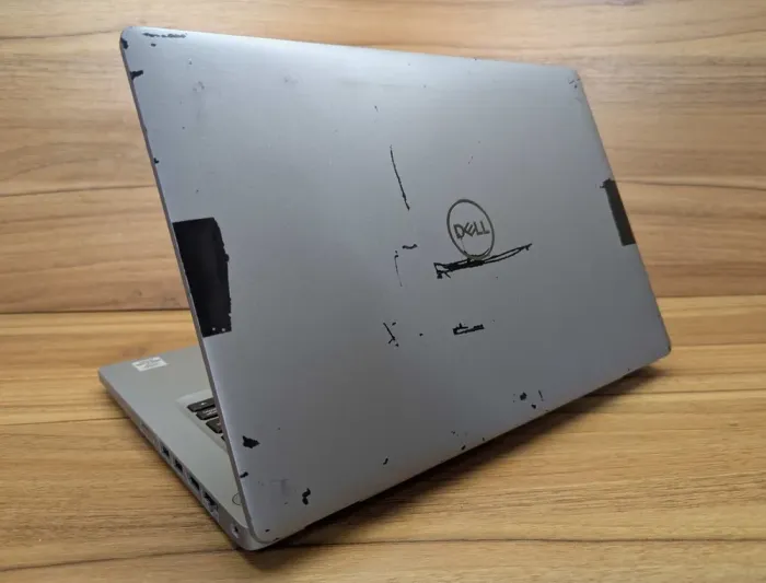 Ультрабук Б-клас Dell Latitude 5410 / 14" (1920x1080) IPS / Intel Core i5-10310U (4 (8) ядра по 1.7 - 4.4 GHz) / 8 GB DDR4 / 256 GB SSD / Intel UHD Graphics / WebCam / HDMI / Windows 10 б/в - зображення 6