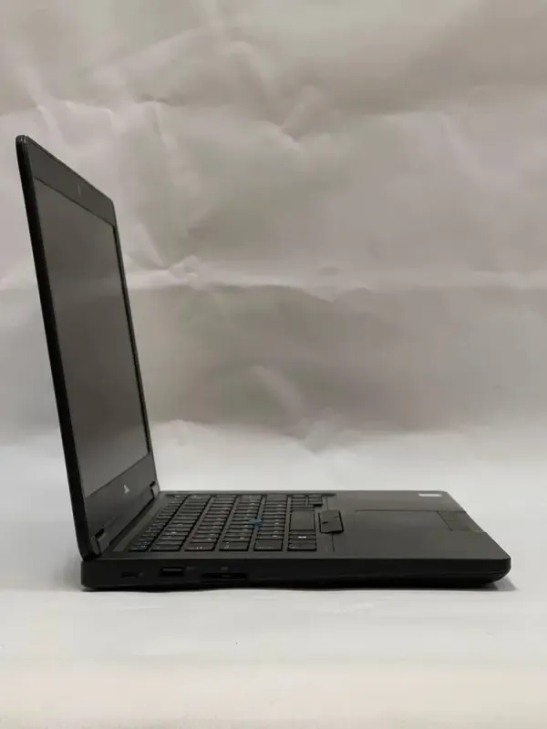 Ультрабук Dell Latitude 5480 / 14" (1366x768) TN / Intel Core i5-7200U (2 (4) ядра по 2.5 - 3.1 GHz) / 8 GB DDR4 / 128 GB SSD / Intel HD Graphic 620 / WebCam / Windows 10 Pro б/в - зображення 5