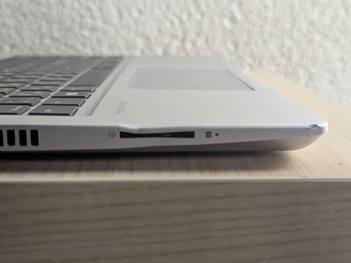 Ноутбук Б-клас HP ProBook 440 G7 / 14" (1920x1080) IPS / Intel Core i3-10110U (2 (4) ядра по 2.1 - 4.1 GHz) / 16 GB DDR4 / 256 GB SSD / Intel UHD Graphics / WebCam б/в - зображення 3