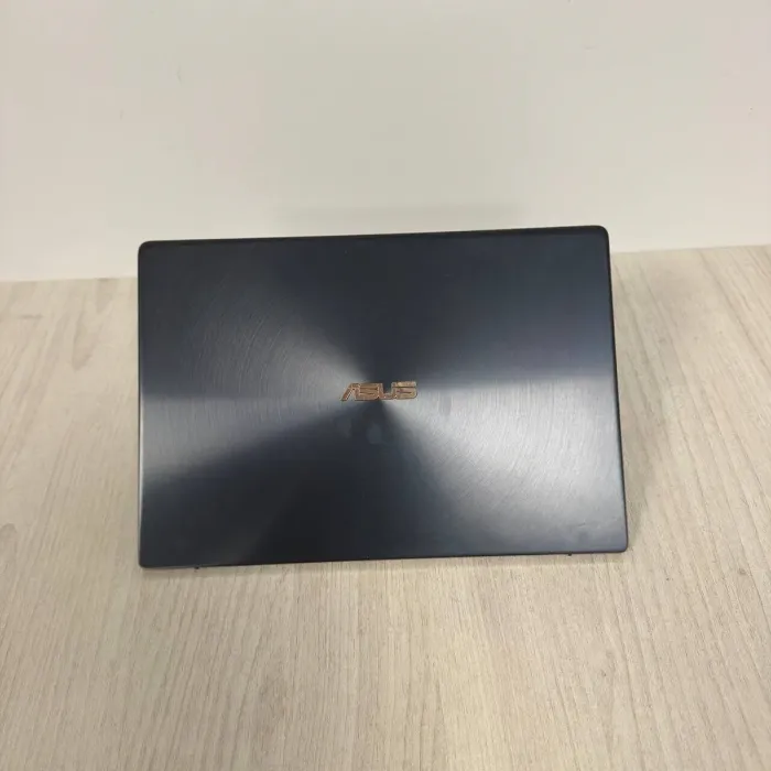 Ультрабук Б-клас Asus ZenBook UX391F / 13.3" (3840x2160) IPS Touch / Intel Core i7-8565U (4 (8) ядра по 1.8 - 4.6 GHz) / 16 GB DDR3 / 512 GB SSD / Intel UHD Graphics / WebCam б/в - зображення 8