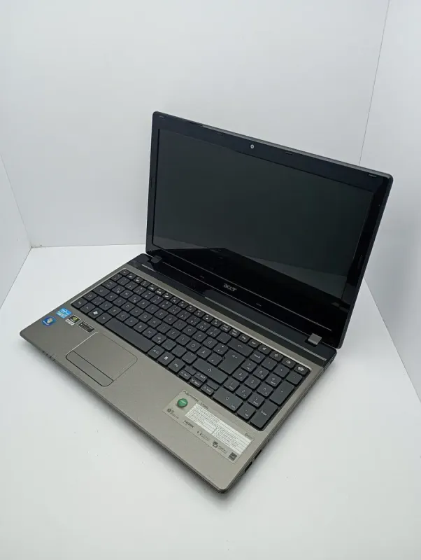 Ноутбук Б-клас Acer Aspire 5750G / 15.6" (1366x768) TN / Intel Core i5-2430M (2 (4) ядра по 2.4 - 3.0 GHz) / 6 GB DDR3 / 500 GB HDD / nVidia GeForce GT 520m, 1 GB DDR3, 64-bit / WebCam б/в - зображення 4