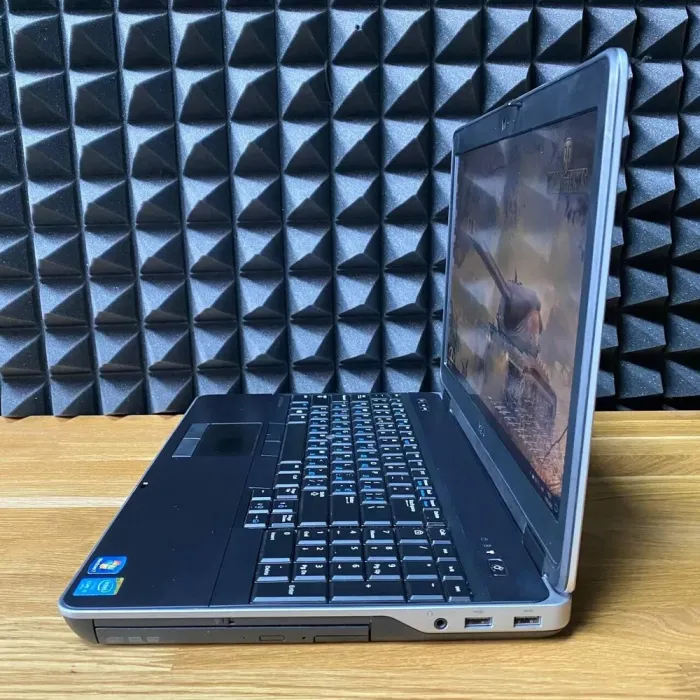 Ноутбук Dell Latitude E6540 / 15.6" (1920x1080) TN / Intel Core i5-4300M (2 (4) ядра по 2.6 - 3.3 GHz) / 8 GB DDR3 / 128 GB SSD / Intel HD Graphics 4600 / WebCam б/в - зображення 6