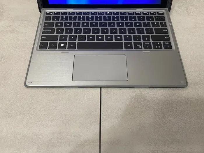 Нетбук-трансформер Dell Latitude 7210 2-in-1 / 12.3" (1920x1080) IPS Touch / Intel Core i5-10310U (4 (8) ядра по 1.7 - 4.4 GHz) / 16 GB DDR3 / 256 GB SSD M.2 / Intel UHD Graphics / WebCam / Чохол б/в - зображення 3