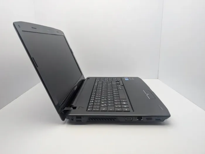 Ноутбук Medion Akoya P6630 / 15.6" (1366x768) TN / Intel Core i3-390M (2 (4) ядра по 2.66 GHz) / 6 GB DDR3 / 120 GB SSD / nVidia GeForce GT 540M, 1 GB GDDR3, 128-bit / WebCam б/в - зображення 6