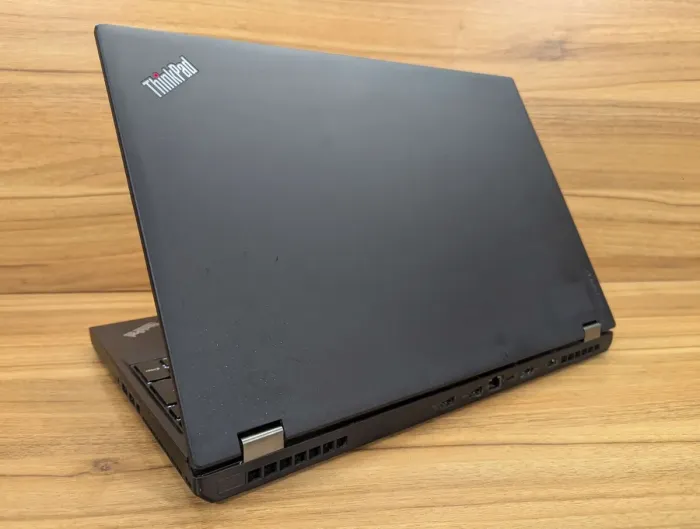 Мобільна робоча станція Б-класу Lenovo ThinkPad P50 / 15.6" (1920x1080) IPS / Intel Core i7-6820HQ (4 (8) ядра по 2,7 - 3,6 ГГц) / 16 ГБ DDR4 / 512 ГБ SSD / nVidia Quadro M1000M, 4 ГБ GDDR5, 128-біт / TouchID / WebCam / Windows 10 б/в - изображение 7