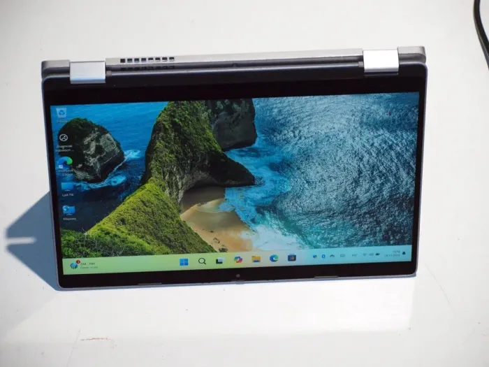 Ультрабук-трансформер Б-класс Dell Latitude 5310 2-in-1 / 13.3" (1920x1080) IPS Touch / Intel Core i7-10810U (6 (12) ядра по 1.1 - 4.9 GHz) / 16 GB DDR4 / 512 GB SSD / Intel UHD Graphics / WebCamб/в - зображення 2