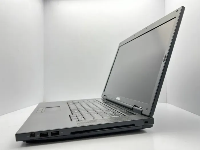 Ноутбук Dell Vostro 1510 / 15.6" (1920x1080) TN / Intel Core 2 Duo T5870 (2 (2) ядра по 2.0) / 4 GB DDR2 / 250 GB HDD / nVidia GeForce 8400 GS, 256 MB GDDR2, 64-bit / WebCam б/в - зображення 4