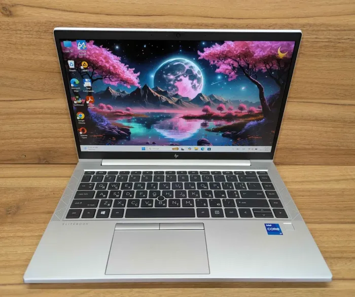 Ультрабук HP EliteBook 840 G8 / 14" (1920x1080) IPS / Intel Core i7-1185G7 (4 (8) ядра по 3.0 - 4.8 GHz) / 16 GB DDR4 / 512 GB SSD / Intel Iris Xe Graphics / TouchID / WebCam / Windows 11 б/в - зображення 2