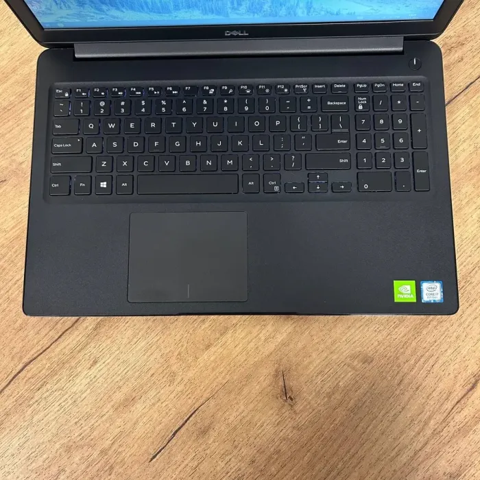 Ноутбук Б-клас Dell Latitude 3500 / 15.6" (1920x1080) TN / Intel Core i7-8565U (4 (8) ядра по 1.8 - 4.6 GHz) / 16 GB DDR4 / 256 GB SSD / nVidia GeForce MX130, 2 GB GDDR5, 64-bit / WebCam б/в - зображення 7