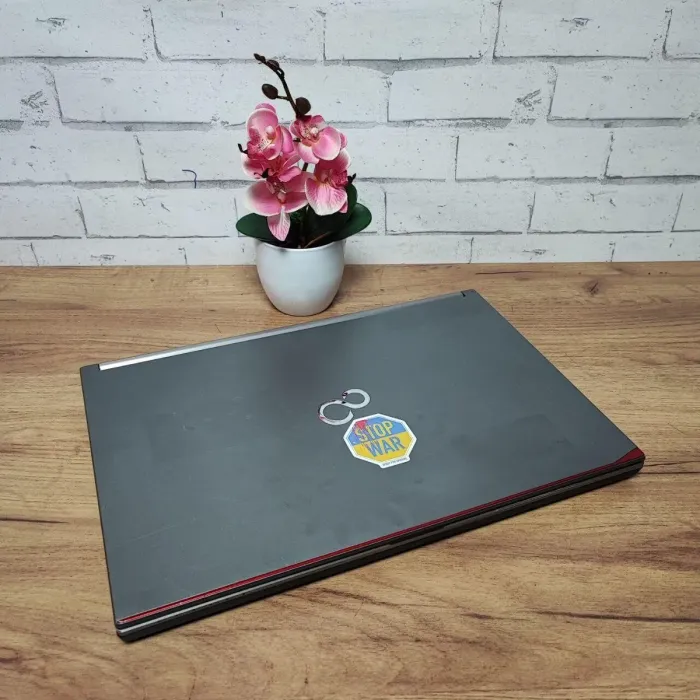 Мобільна робоча станція Fujitsu Celsius H730 / 15.6" (1920x1080) TN / Intel Core i7-4810MQ (2 (4) ядер по 2.8 - 3.8 GHz) / 24 GB DDR3 / 128 GB SSD / nVidia Quadro K510M, 1 GB GDDR5, 64-bit / WebCam б/в - зображення 7