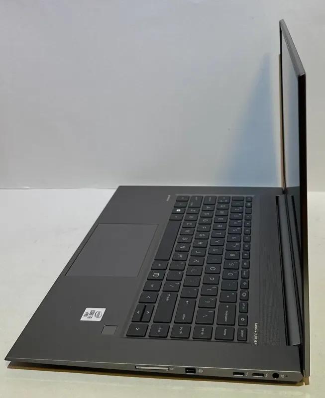 Ігровий ноутбук HP ZBook Create G7 / 15,6" (1920x1080) IPS / Intel Core i9-10885H (8 (16) ядер по 2,4 - 5,3 ГГц) / 32 ГБ DDR4 / 1000 ГБ SSD / nVidia GeForce RTX 2080 Max-Q, 8 ГБ GDDR6, 256-біт / Веб-камера б/в - зображення 3