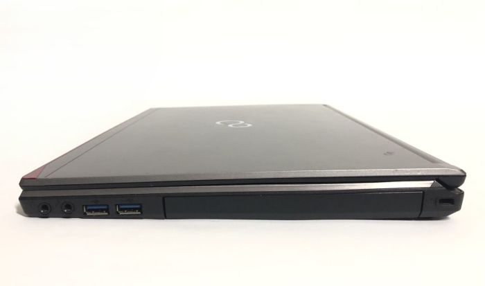 Ноутбук Б-клас Fujitsu LifeBook E733 / 13.3" (1366x768) TN / Intel Core i7-3632QM (4 (8) ядра по 2.2 - 3.2 GHz) / 8 GB DDR3 / 256 GB SSD / Intel HD Graphics 4000 / WebCam / Win 10 Pro б/в - зображення 5