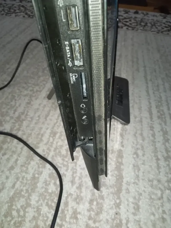 Моноблок Б-клас Asus All-in-One PC ET2210 / 22" (1920x1080) TN / Intel Core i3-2125 (2 (4) ядра по 3.3 GHz) / 4 GB DDR3 / 120 GB SSD / Intel HD Graphics 3000 / WebCam б/в - зображення 4