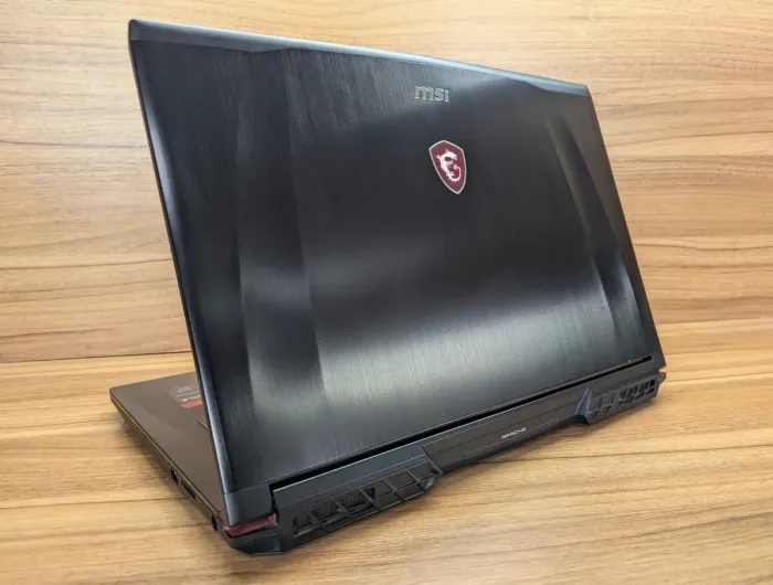 Ігровий ноутбук MSI GE72MVR / 17.3" (1920x1080) IPS / Intel Core i7-7700HQ (4 (8) ядра по 2.8 - 3.8 GHz) / 32 GB DDR4 / 256 GB SSD + 1000 GB HDD / nVidia GeForce GTX 1070, 8 GB GDDR5, 256-bit / WebCam / Windows 10 б/в - зображення 7