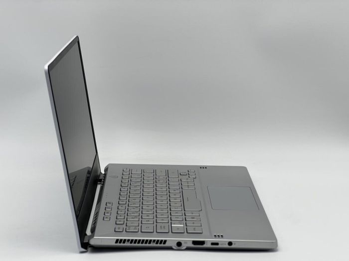 Ігровий ноутбук Б-класу Asus ROG Zephyrus G14 GA401QM / 14" (1920x1080) IPS / AMD Ryzen 9 5900HS (8 (16) ядер по 3,0 - 4,6 ГГц) / 24 ГБ DDR4 / 960 ГБ SSD / nVidia GeForce RTX 3060, 6 ГБ GDDR6, 192-біт б/в - зображення 3